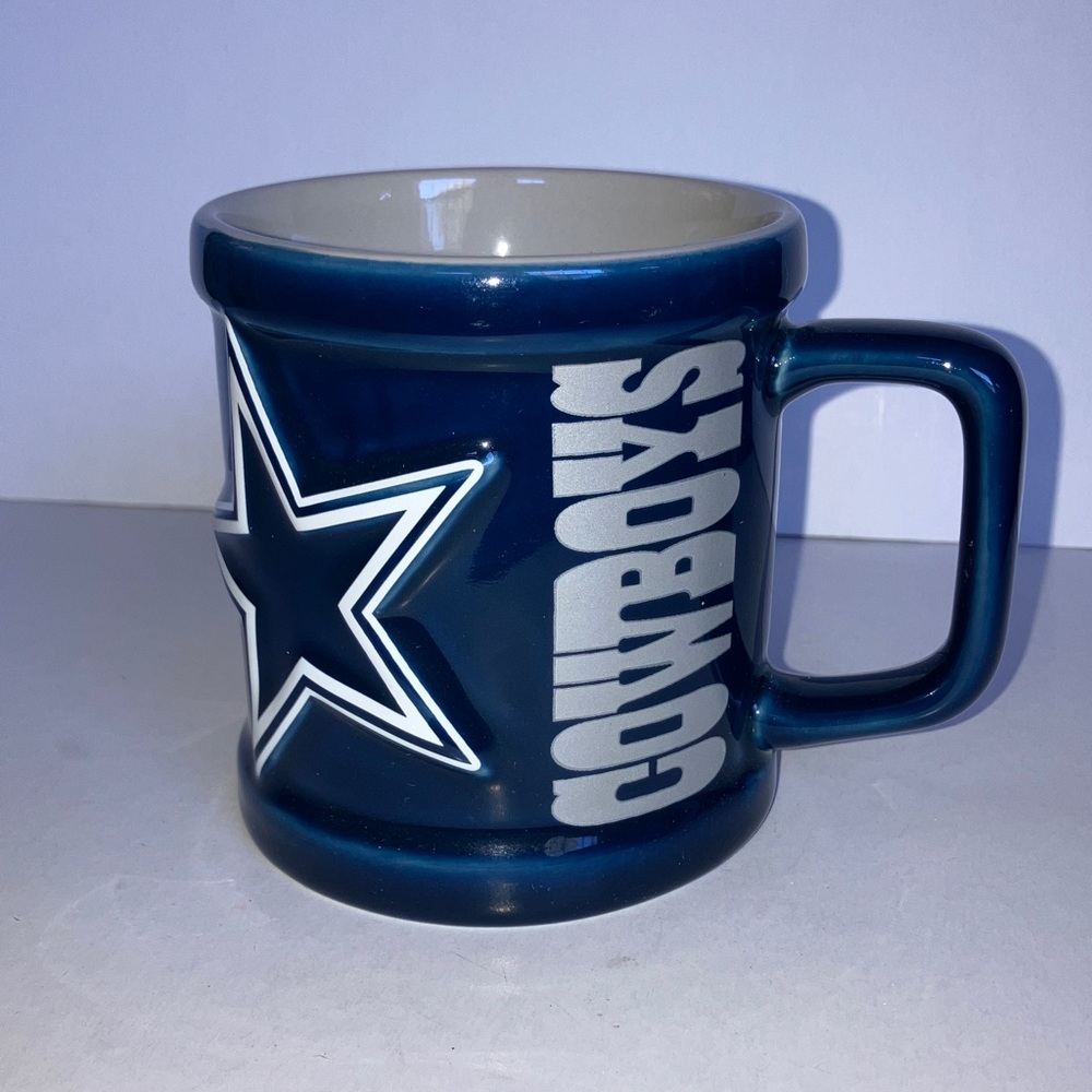 NFL Cowboys Navy Blue and Silver Mug with‎ Iconic Star